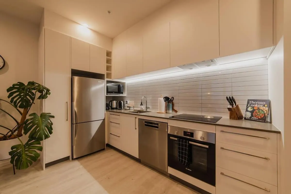 Vibrant Central City Apartment Christchurch